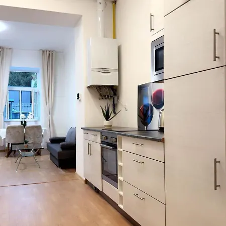 Modern 2br For 5 Prime Location Klosterneuburg