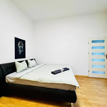 Modern 2br For 5 Prime Location Apartment