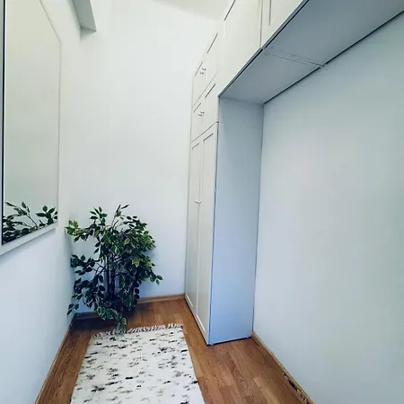 Modern 2br For 5 Prime Location Apartament