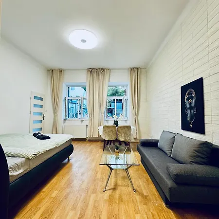 Apartament Modern 2br For 5 Prime Location
