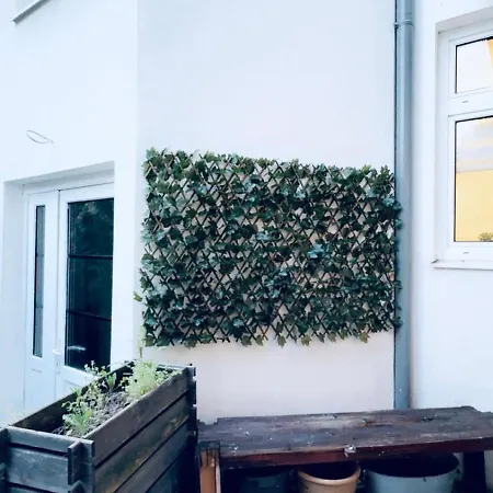 Apartment Modern 2br For 5 Prime Location *