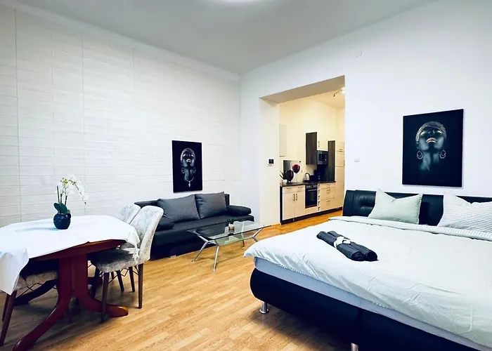 Apartment Modern 2br For 5 Prime Location *