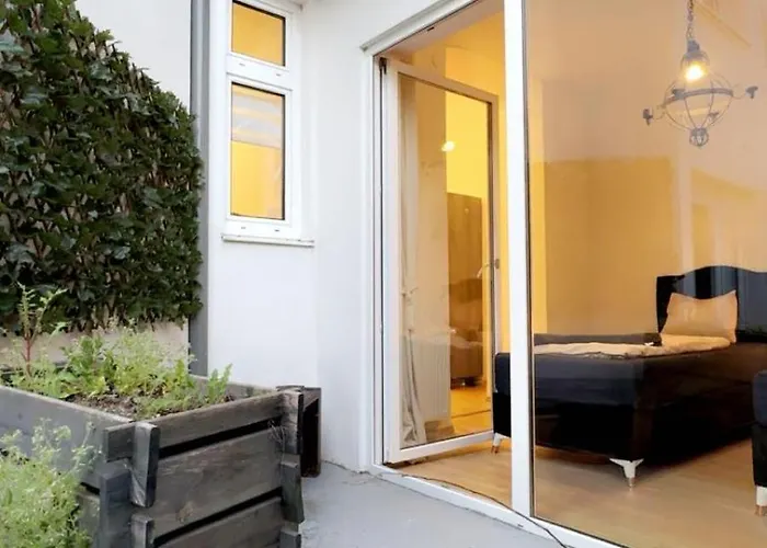 Modern 2br For 5 Prime Location Apartment Klosterneuburg