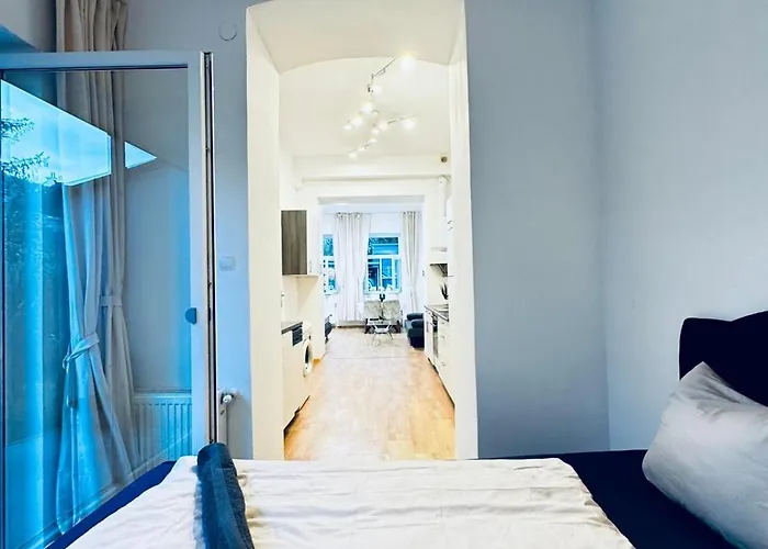 Modern 2br For 5 Prime Location * Klosterneuburg